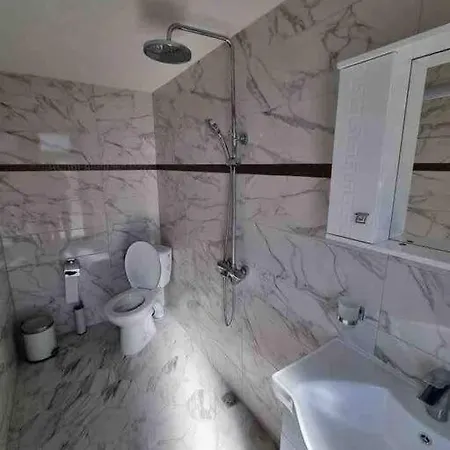 Boris House 5 Bed & Private Pool * Strumyani