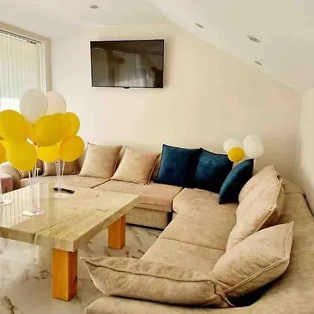 Boris House 5 Bed & Private Pool Strumyani