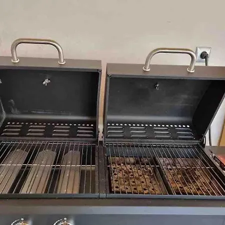 Boris House 5 Bed & Private Pool * Strumyani