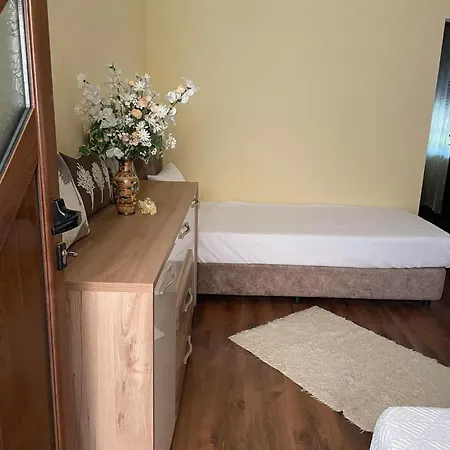 Boris House 5 Bed & Private Pool