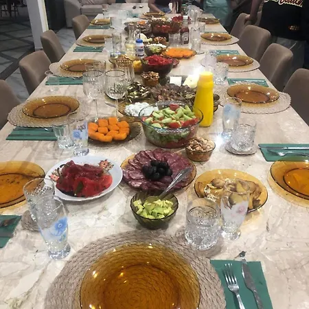 Boris House 5 Bed & Private Pool * Strumyani