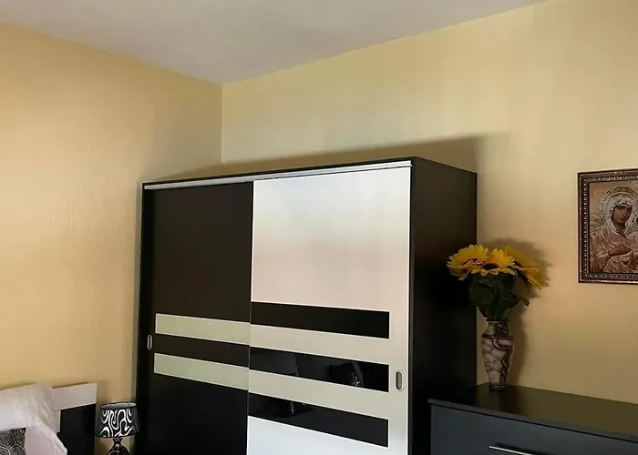 Boris House 5 Bed & Private Pool *