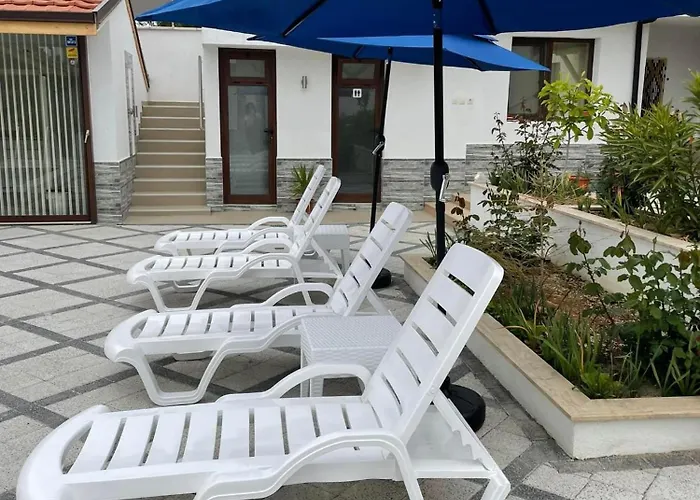 Boris House 5 Bed & Private Pool Villa